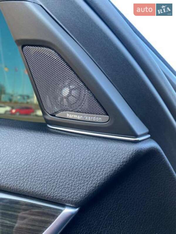 Седан BMW 5 Series 2012 в Виннице