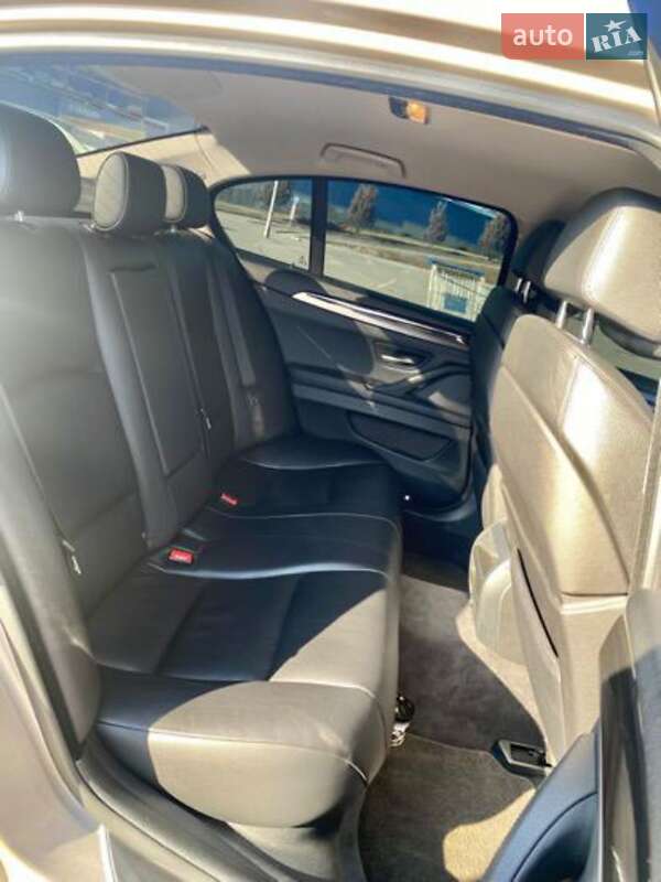 Седан BMW 5 Series 2012 в Виннице