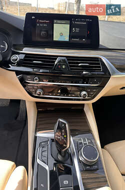 Седан BMW 5 Series 2018 в 