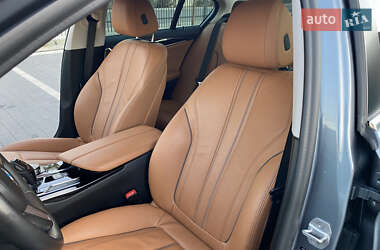 Седан BMW 5 Series 2019 в 