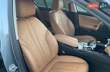 Седан BMW 5 Series 2019 в 