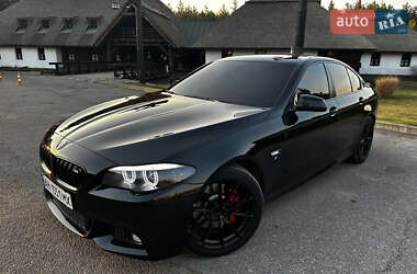 Седан BMW 5 Series 2010 в 