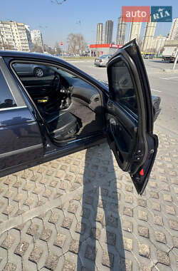 Седан BMW 5 Series 2000 в 