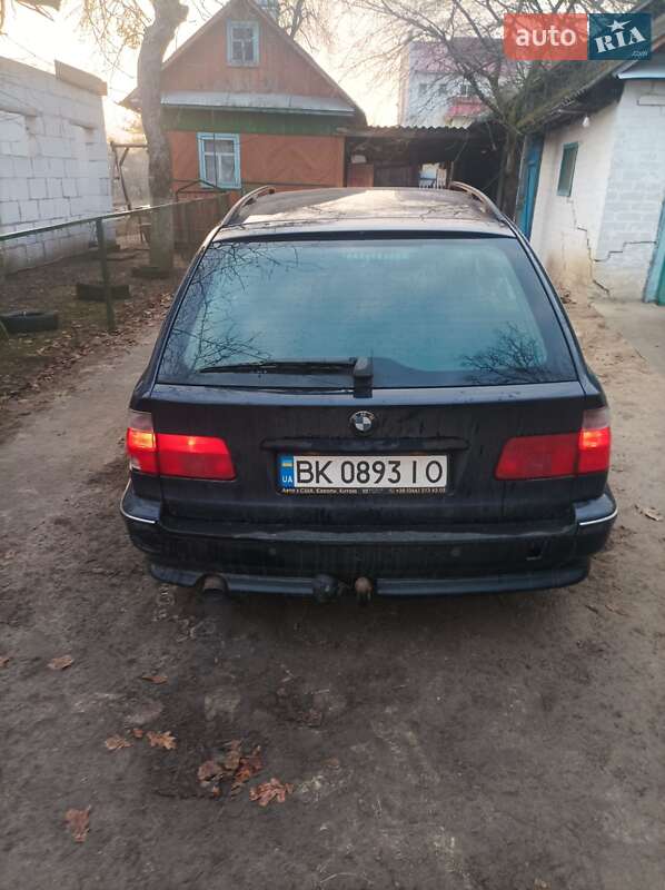 Універсал BMW 5 Series 2000 в Вараші