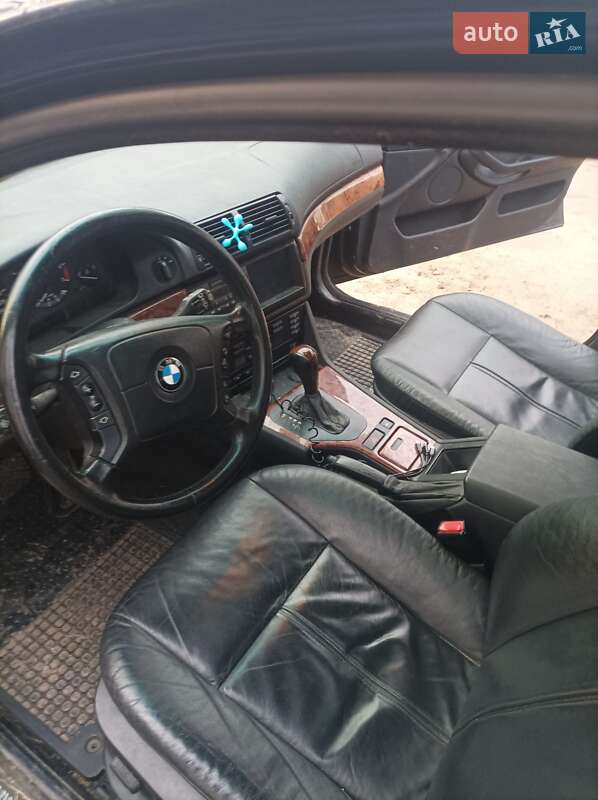 Універсал BMW 5 Series 2000 в Вараші