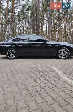 Седан BMW 5 Series 2017 в 