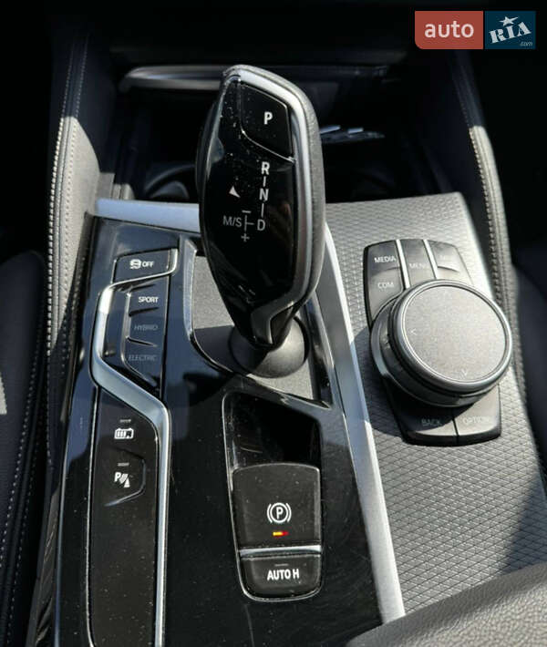 Седан BMW 5 Series 2021 в Львові