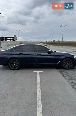 Седан BMW 5 Series 2017 в 