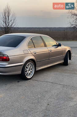 Седан BMW 5 Series 1998 в 