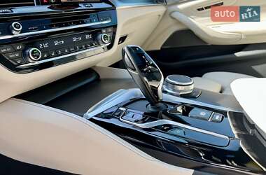 Седан BMW 5 Series 2020 в 