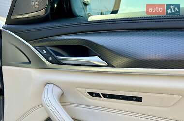 Седан BMW 5 Series 2020 в 