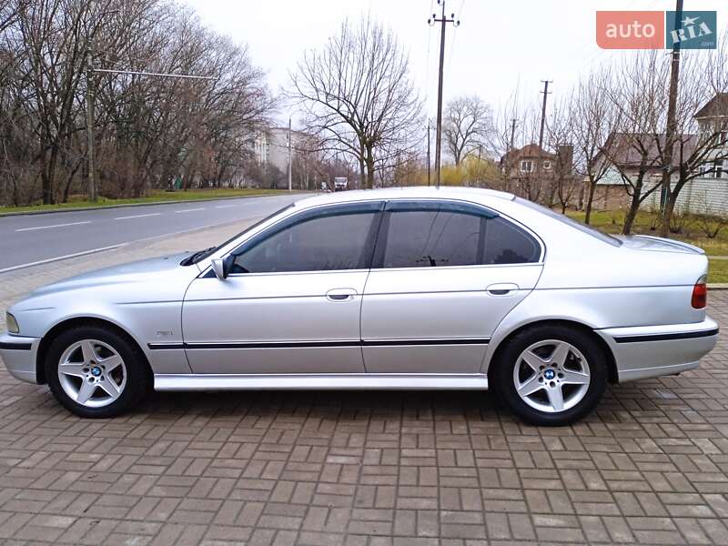 Седан BMW 5 Series 1998 в Чернигове