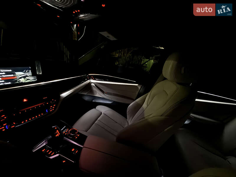 Седан BMW 5 Series 2017 в Виннице