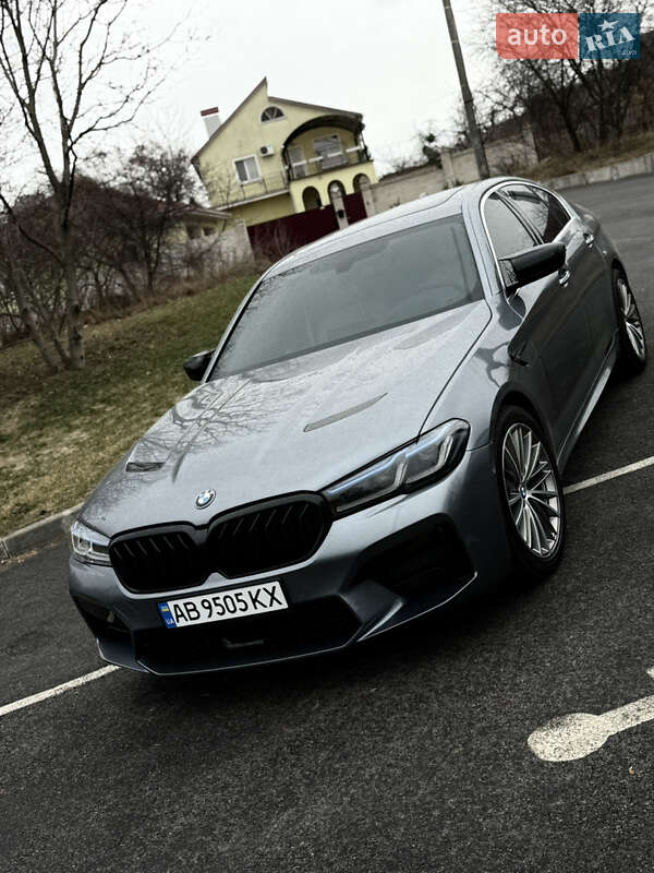 Седан BMW 5 Series 2017 в Виннице