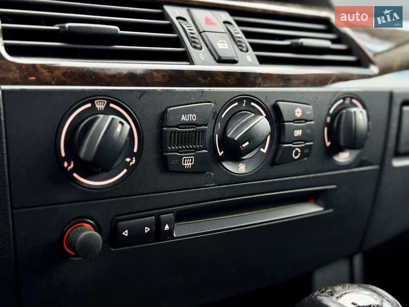 Седан BMW 5 Series 2003 в Черновцах