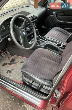 Седан BMW 5 Series 1992 в Подільську