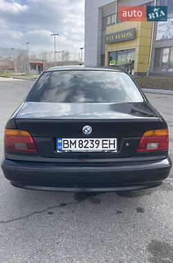 Седан BMW 5 Series 2000 в 