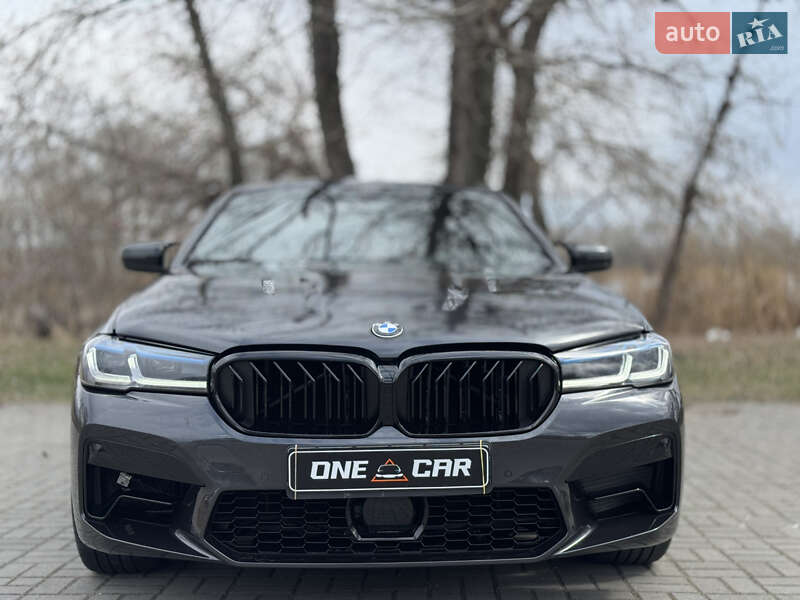 Седан BMW 5 Series 2019 в Дніпрі