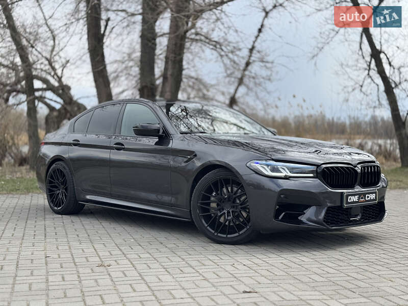 Седан BMW 5 Series 2019 в Дніпрі