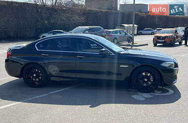 Седан BMW 5 Series 2013 в 