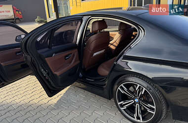 Седан BMW 5 Series 2012 в 
