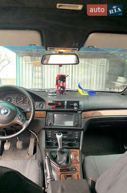 Седан BMW 5 Series 2001 в 