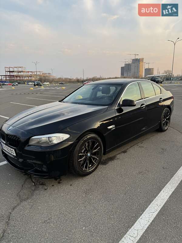 Седан BMW 5 Series 2012 в Киеве