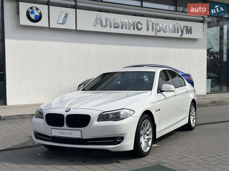 BMW 5 Series 2012
