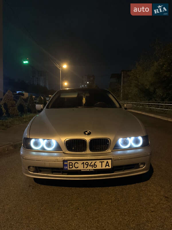 Седан BMW 5 Series 2001 в Львові