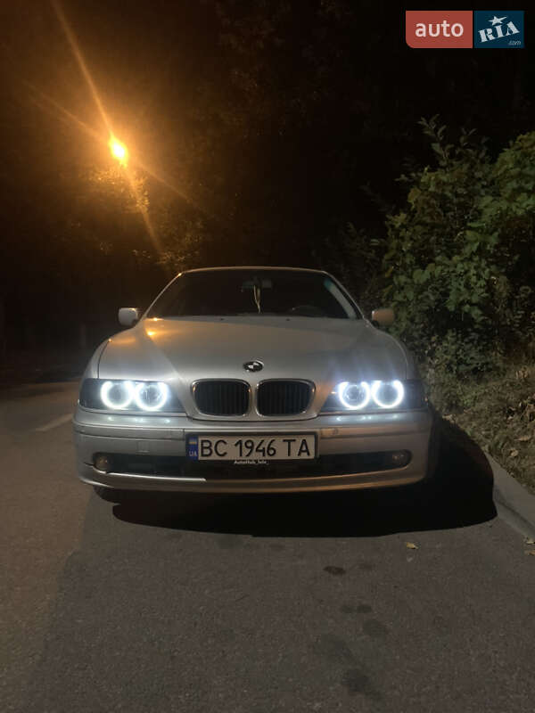 Седан BMW 5 Series 2001 в Львові
