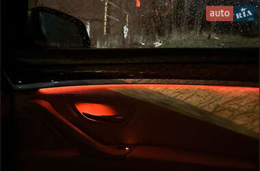 Седан BMW 5 Series 2013 в 