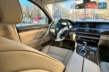 Седан BMW 5 Series 2013 в 