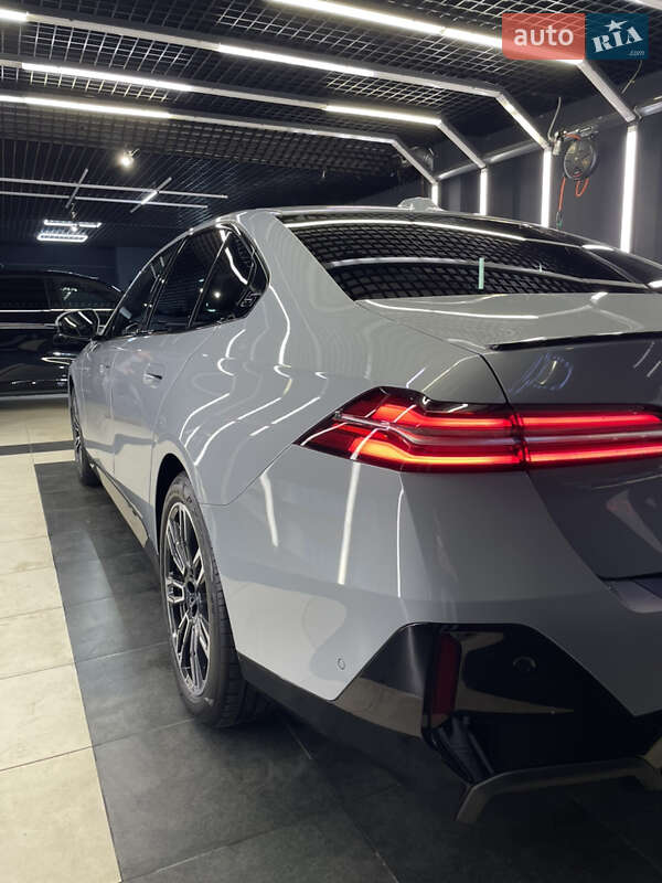 Седан BMW 5 Series 2024 в Киеве фото 6 Седан BMW 5 Series 2024 в Киеве