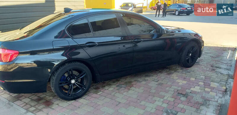 Седан BMW 5 Series 2012 в Талалаївці