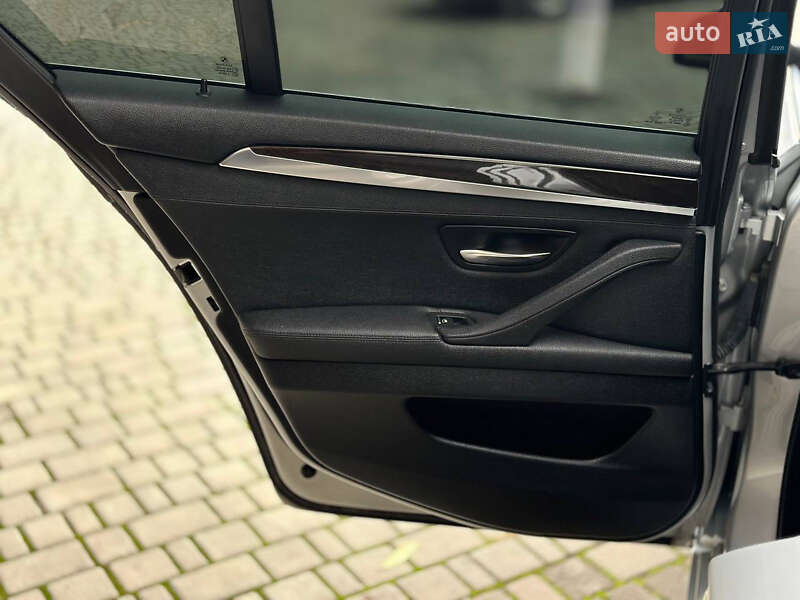 Седан BMW 5 Series 2015 в Івано-Франківську