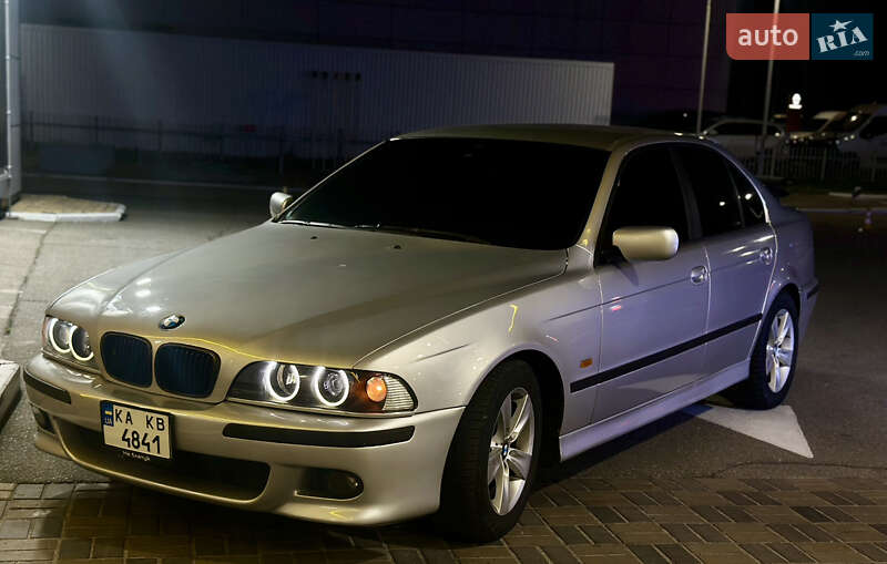 Седан BMW 5 Series 2003 в Києві