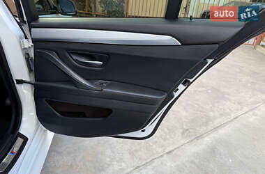 Седан BMW 5 Series 2011 в 