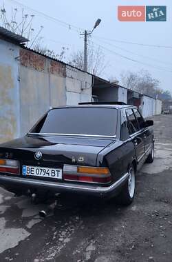 Седан BMW 5 Series 1985 в 