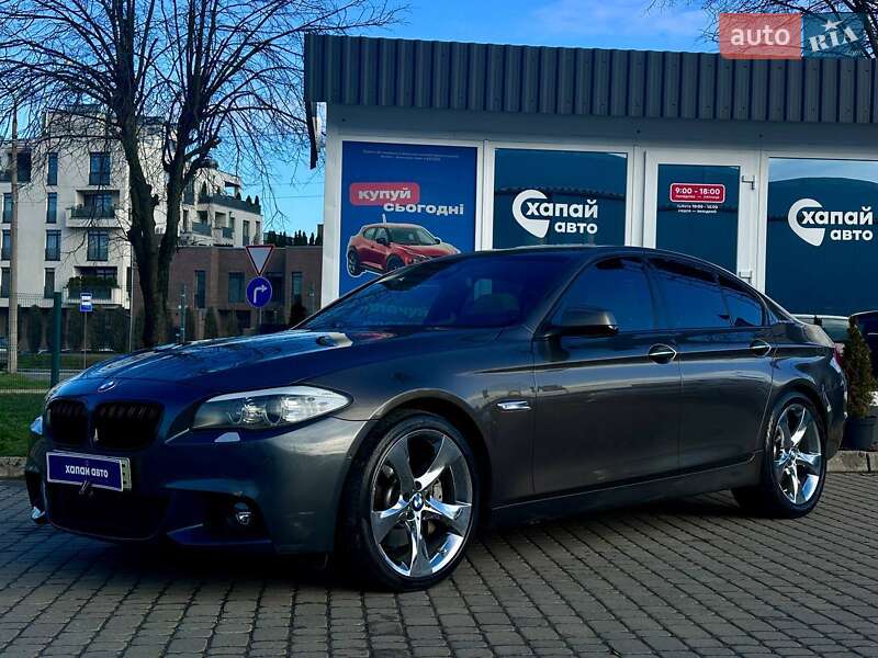 Седан BMW 5 Series 2013 в Львове