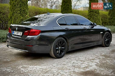 Седан BMW 5 Series 2012 в 