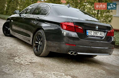 Седан BMW 5 Series 2012 в 
