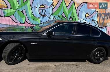 Седан BMW 5 Series 2012 в 