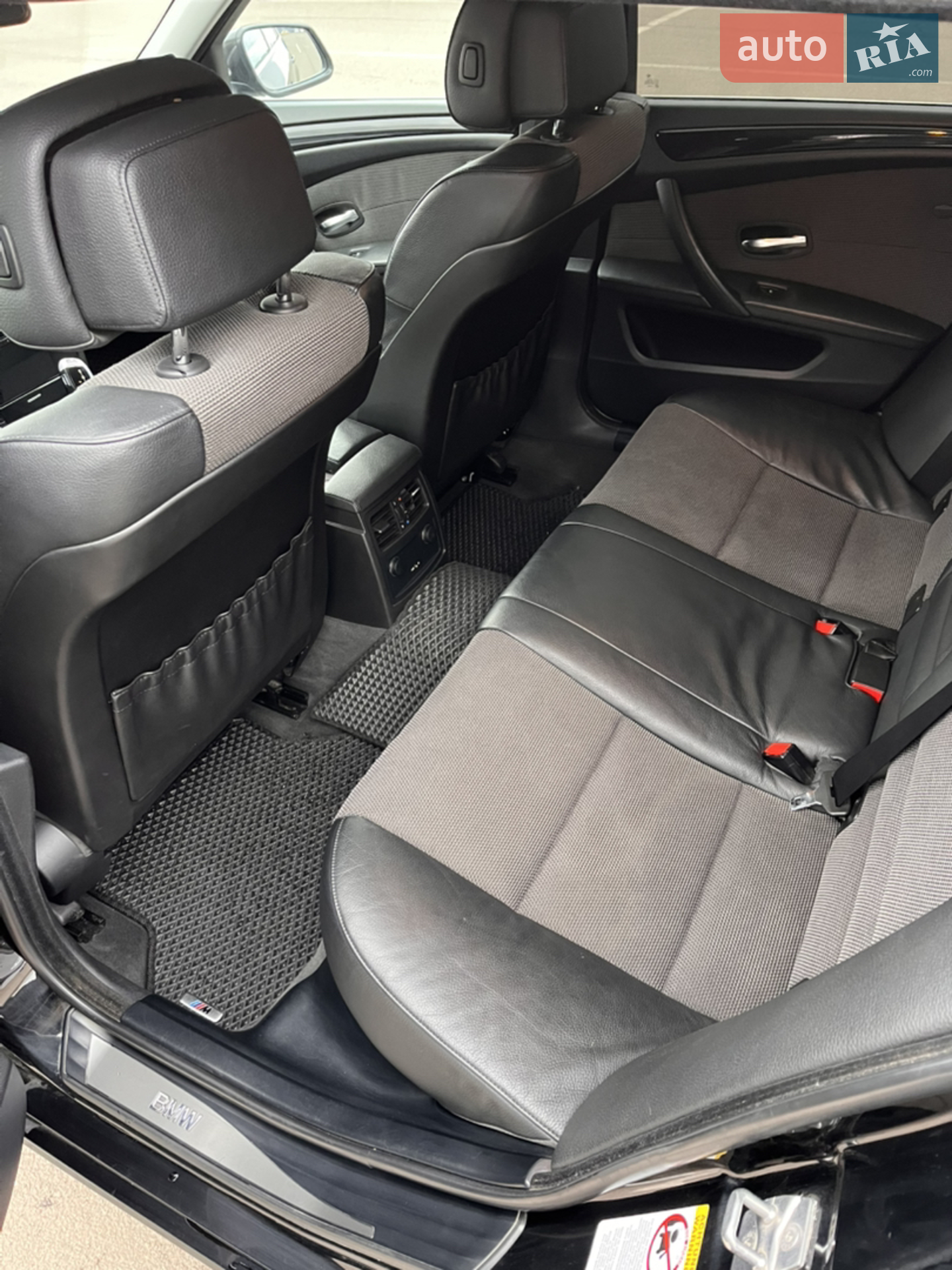 2010 BMW 5er - мініатюра 13