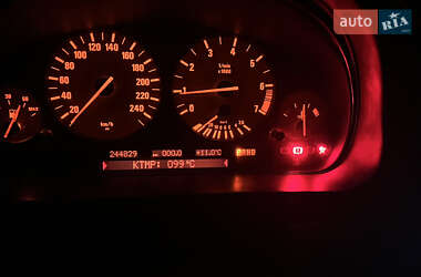 Седан BMW 5 Series 1999 в 