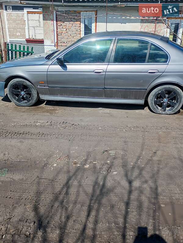 Седан BMW 5 Series 1997 в Лановцах