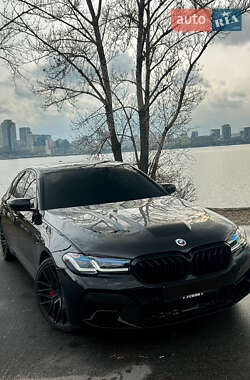 Седан BMW 5 Series 2017 в 