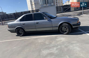 Седан BMW 5 Series 1991 в 