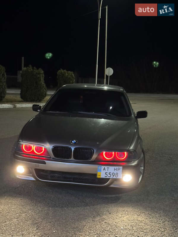 Седан BMW 5 Series 2001 в 