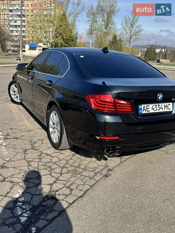 Седан BMW 5 Series 2014 в Кривом Роге