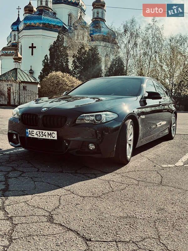Седан BMW 5 Series 2014 в Кривом Роге